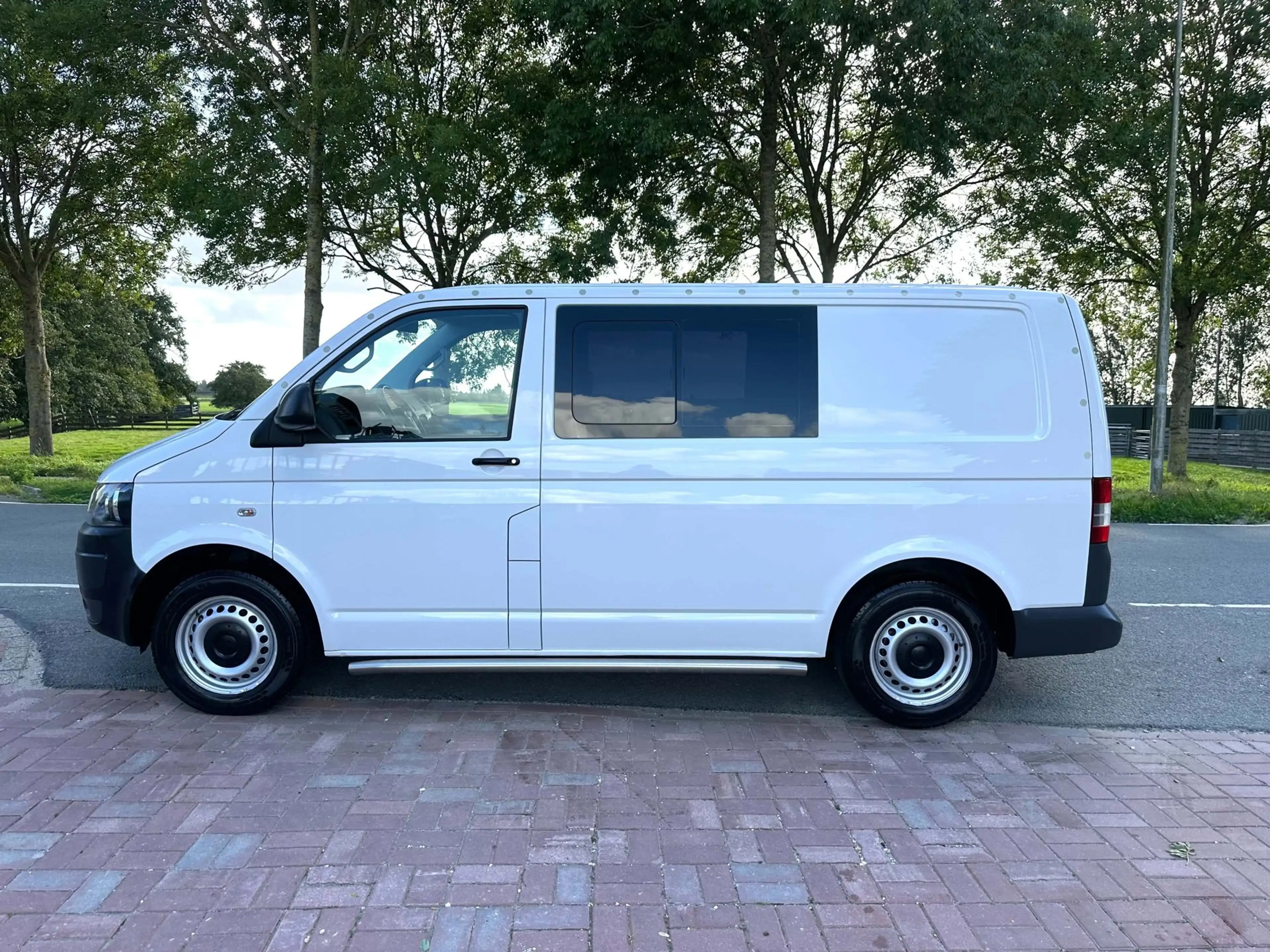 Volkswagen Transporter 2.0 TDI L1H1 BMT 140 PK Marge — photo 3