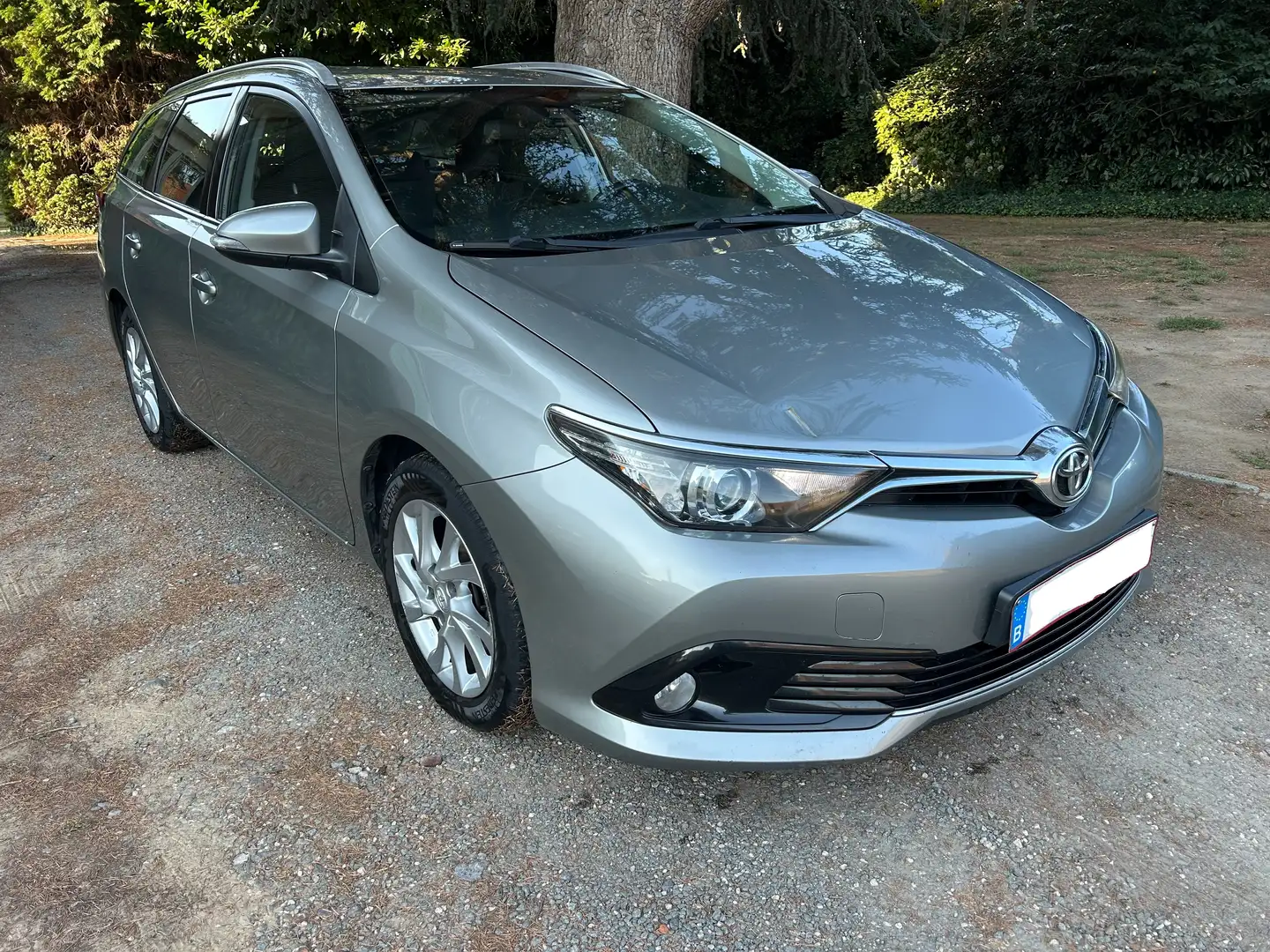 Toyota Auris Auris 1.33i VVT-i Touring Sport Gris - 1