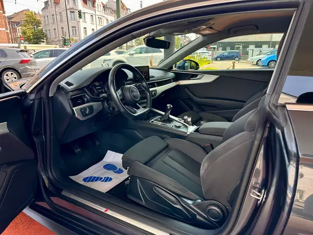 Audi A5 view 11