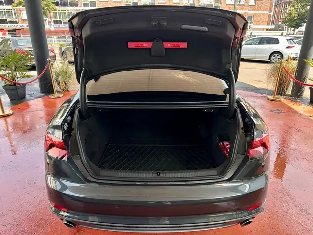 Audi A5 view 5