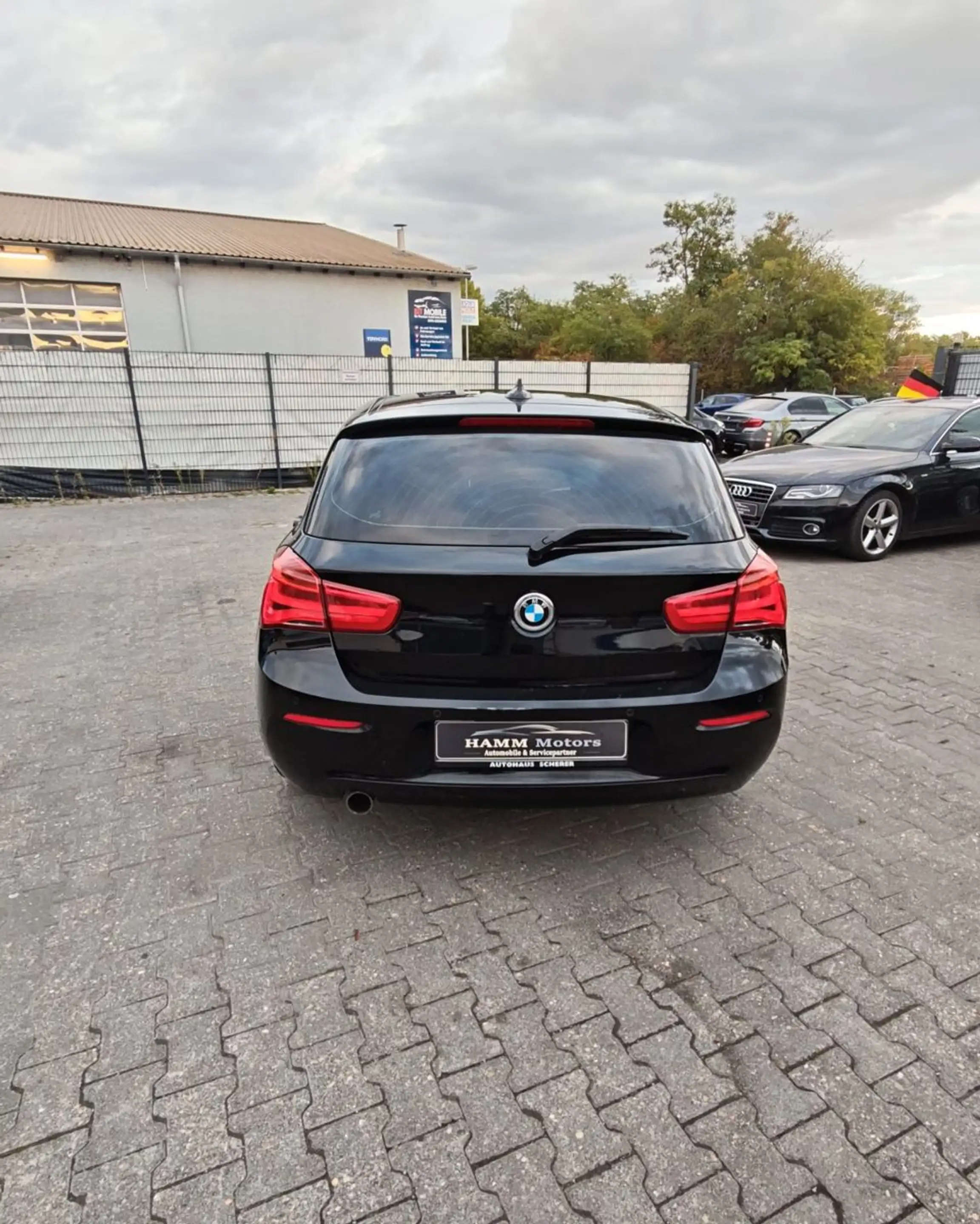 BMW 118 i Advantage — photo 14