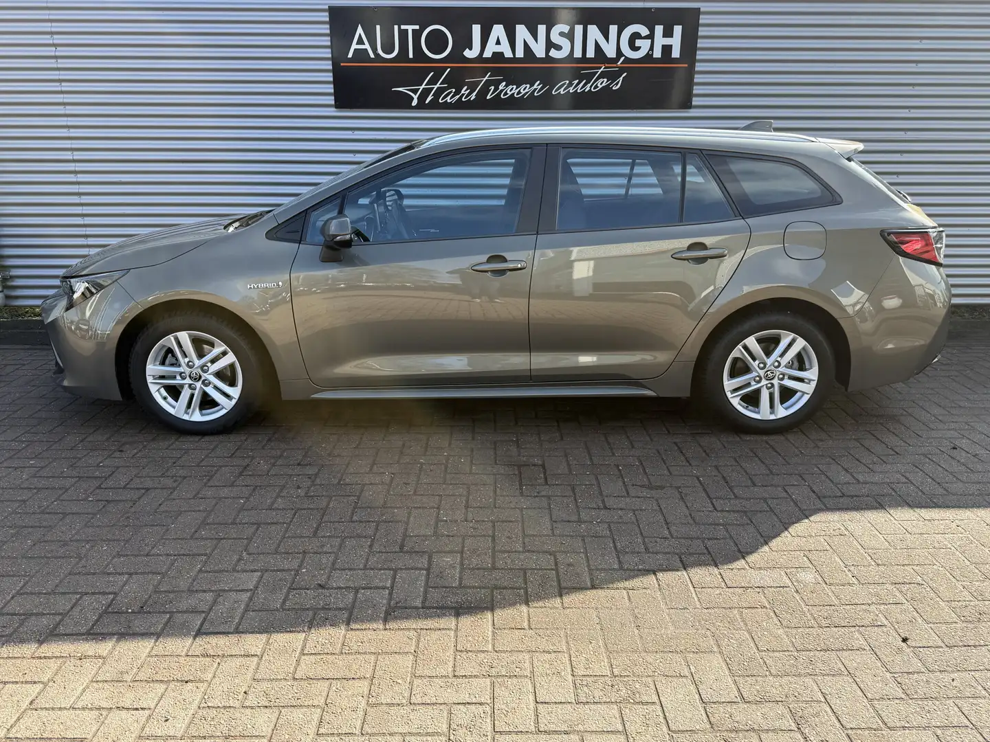 Toyota Corolla Touring Sports 1.8 Hybrid Active | LM Velgen | Cli Grün - 2