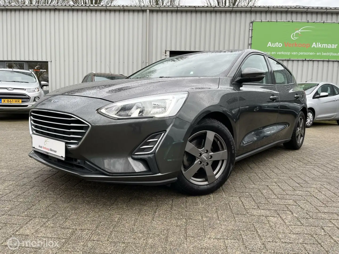 Ford Focus 1.0 EcoBoost Edition Business Grijs - 1