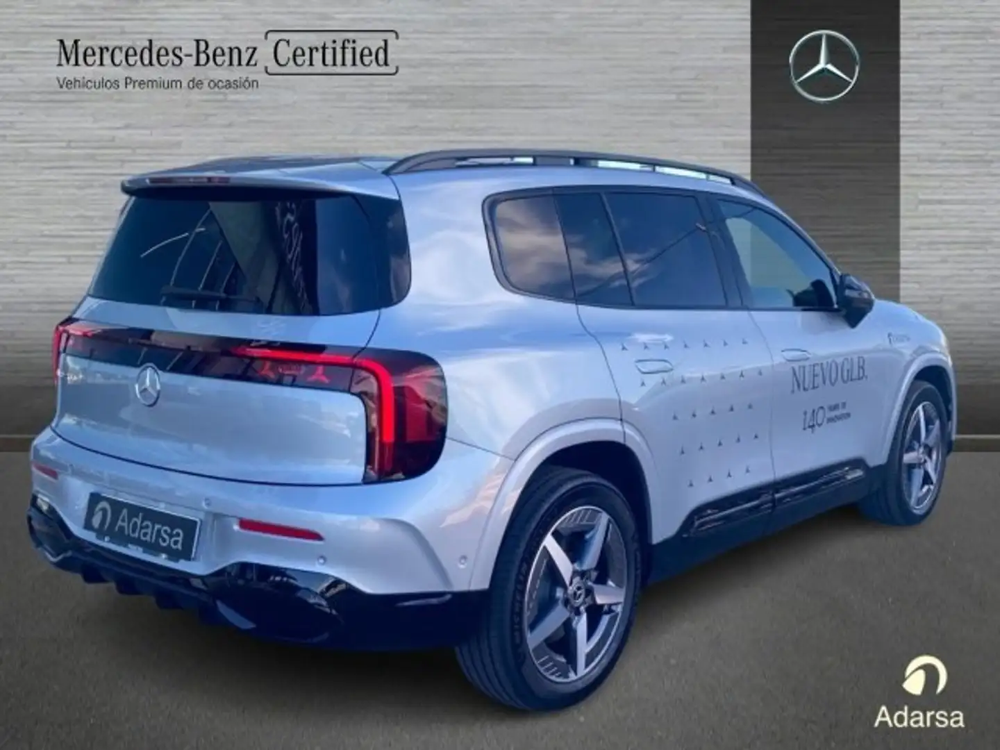 Mercedes-Benz GLB 200 con tecnología híbrida - 2