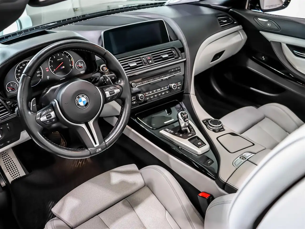 BMW M6 photo BMW M6