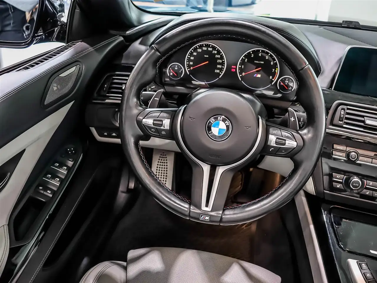 BMW M6 photo BMW M6