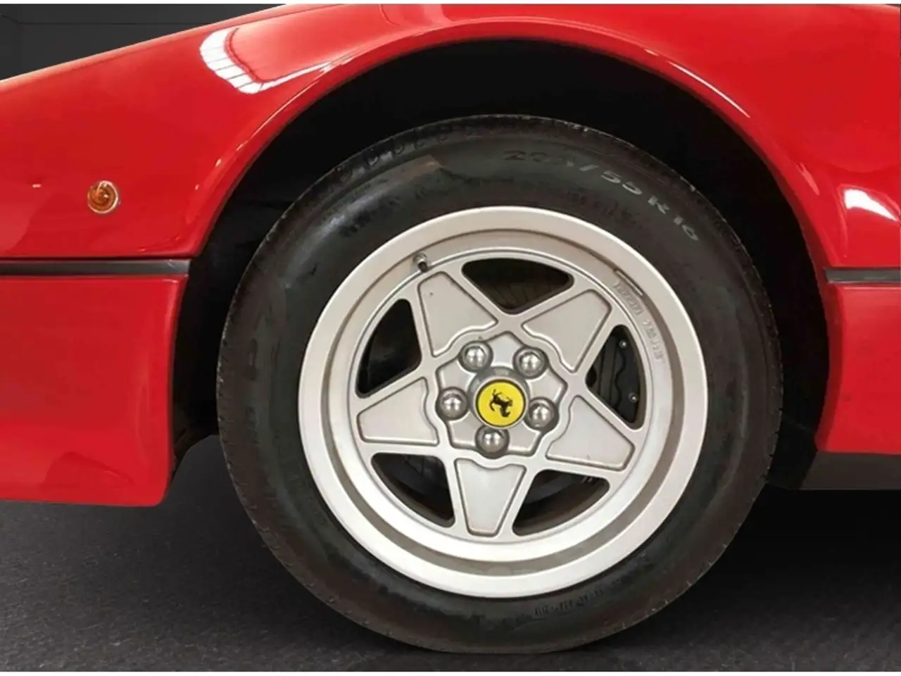 Ferrari 308 GTS, foto 8