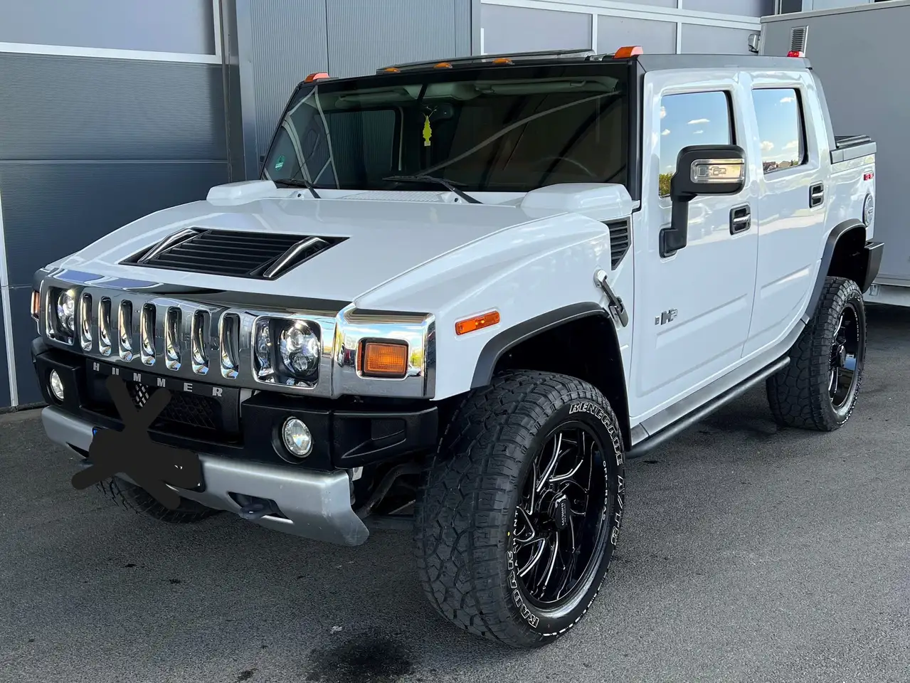 HUMMER H2