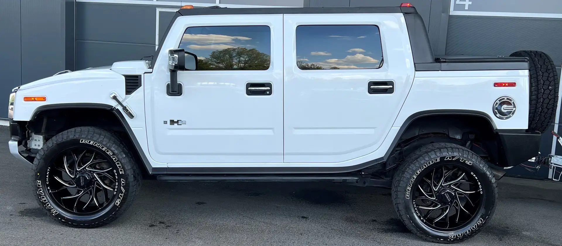 HUMMER H2 Hummer H2 6.2 V8 Flexpow. 1of90 SUT Bílá - 2