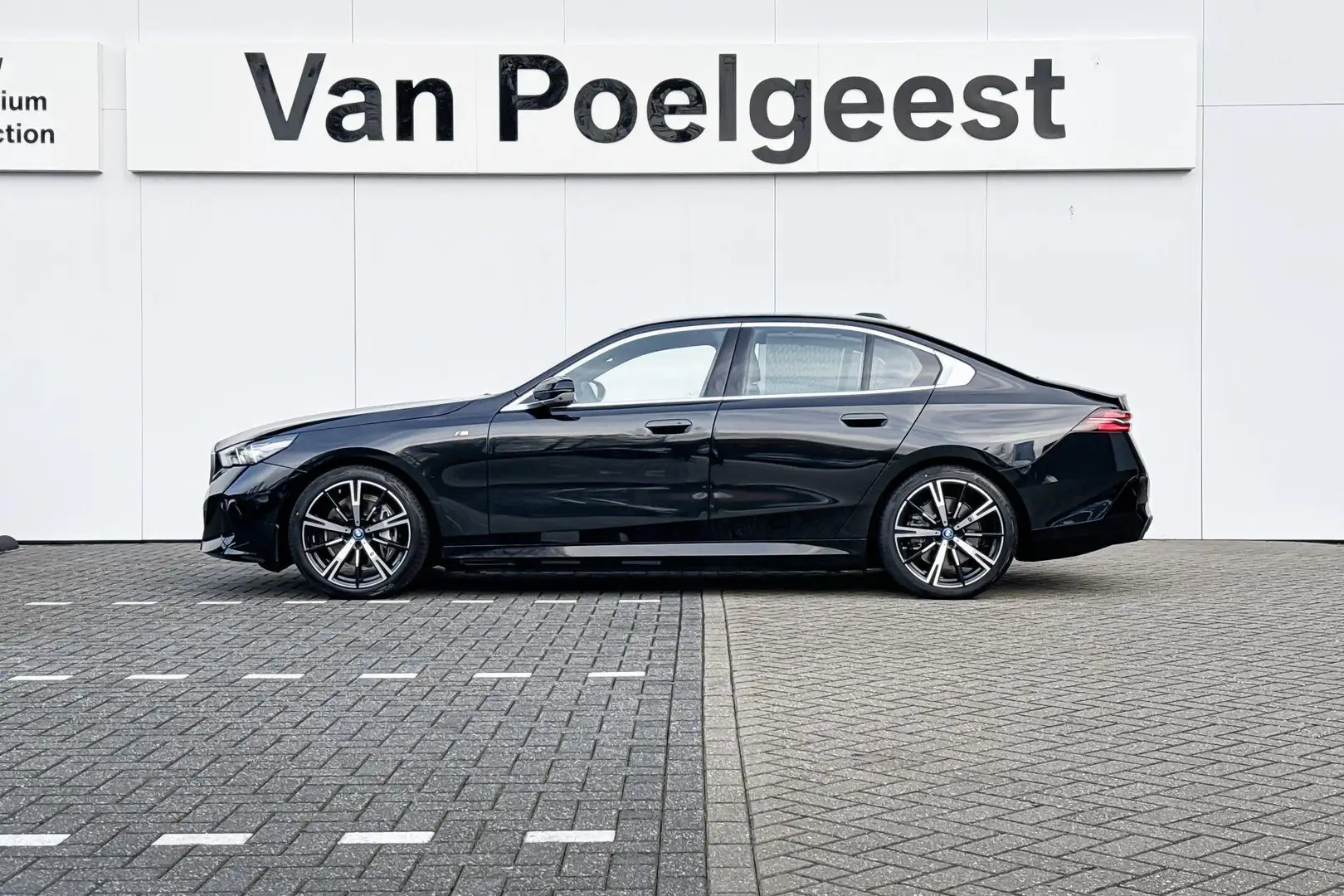 BMW i5 Sedan eDrive40 84 kWh BMW i5 eDrive40 84 kWh Zwart - 2