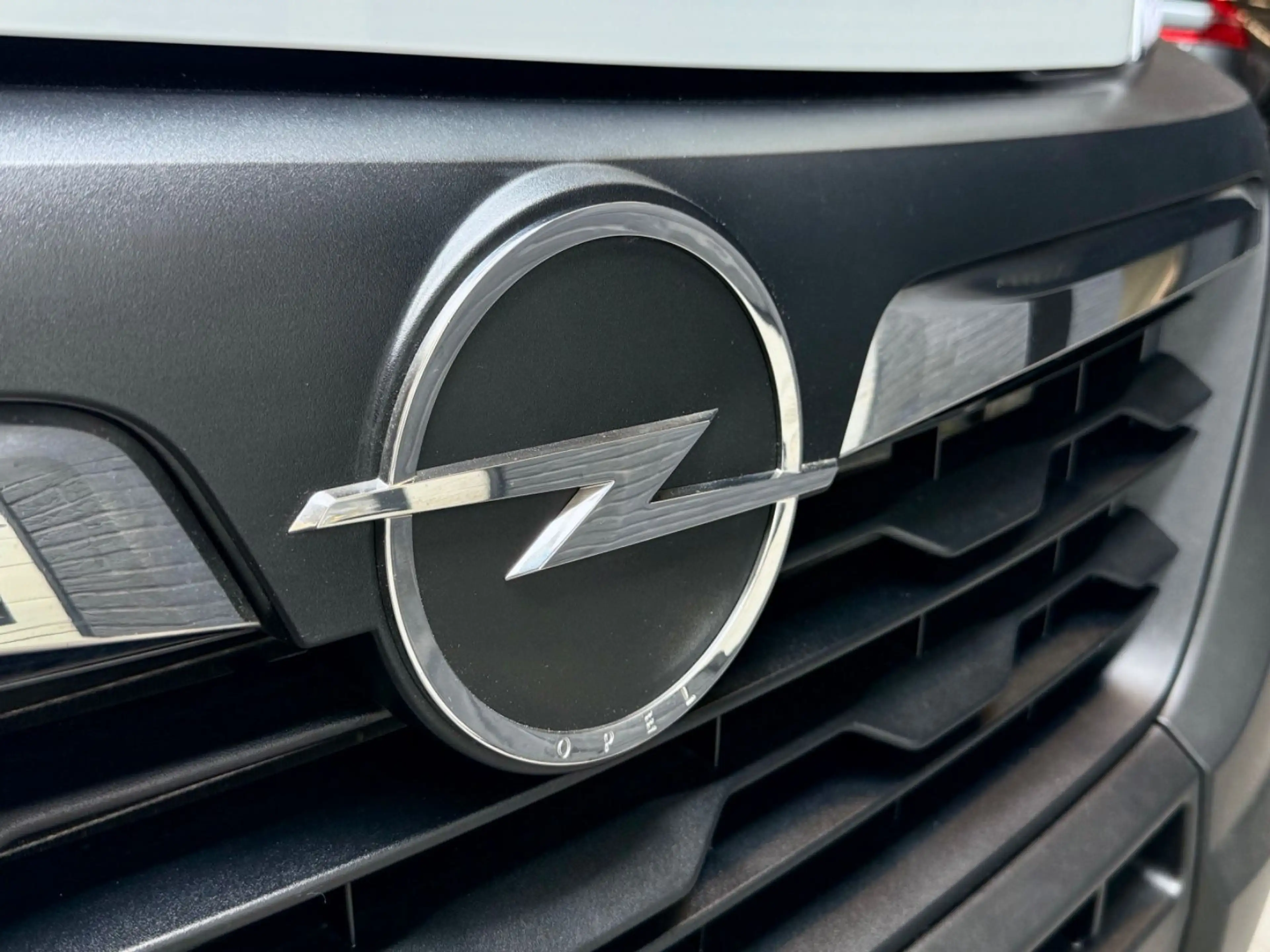 Opel Movano 2.2 D L3H2 3,5t CAM PDC KLIMA NAVI 3-SITZ — photo 4
