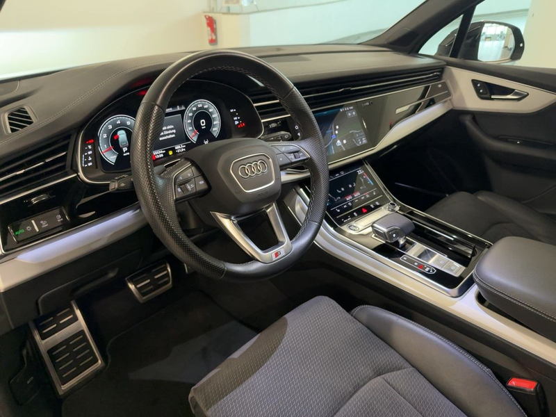 Audi Q7 S line 55 TFSI qu.tiptr. AHK MATRIX RFK PANO — photo 18