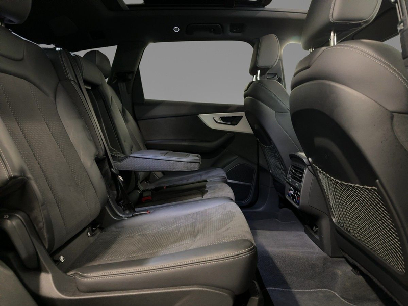 Audi Q7 S line 55 TFSI qu.tiptr. AHK MATRIX RFK PANO — photo 11