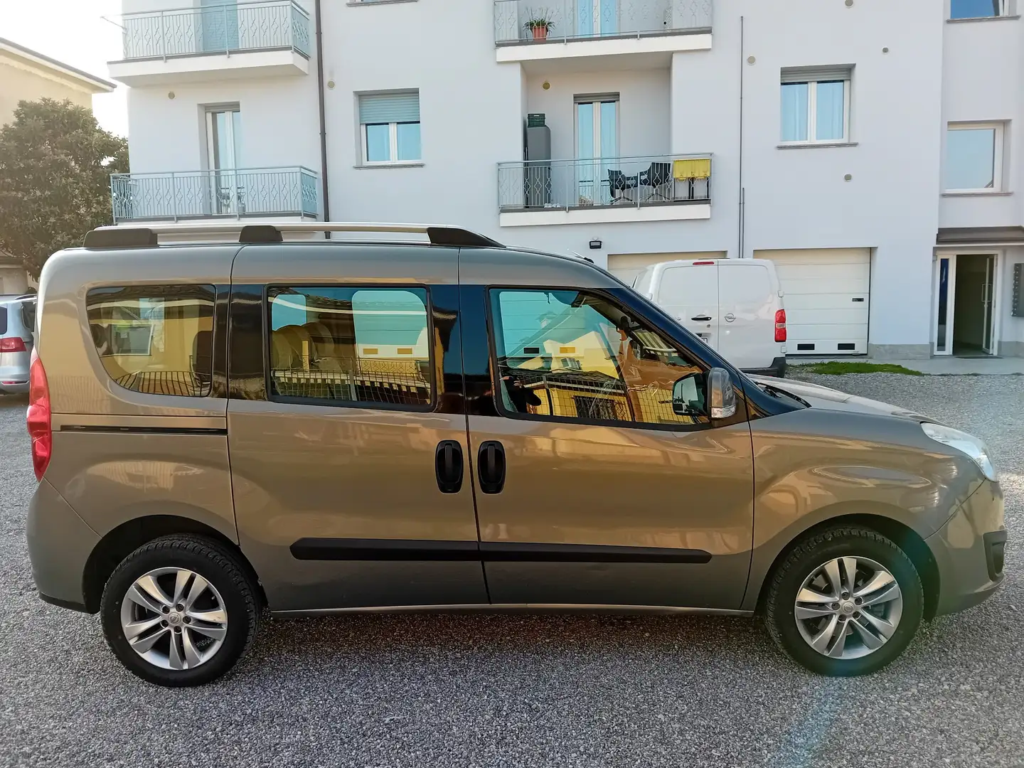 Opel Combo 0pel Combo Beige - 2