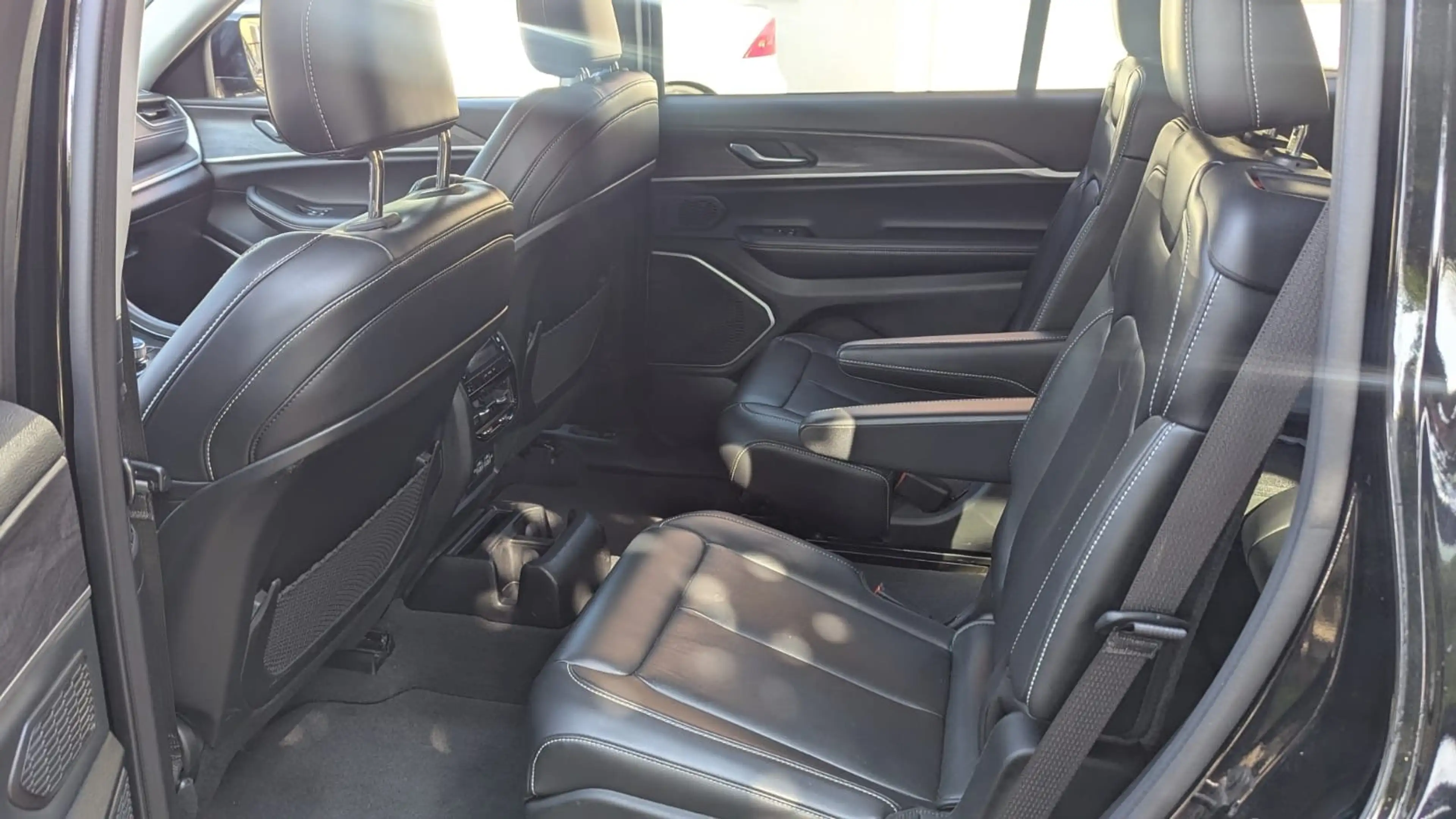 Jeep Grand Cherokee Grand Cherokee L Limited Vollausstattung — photo 8