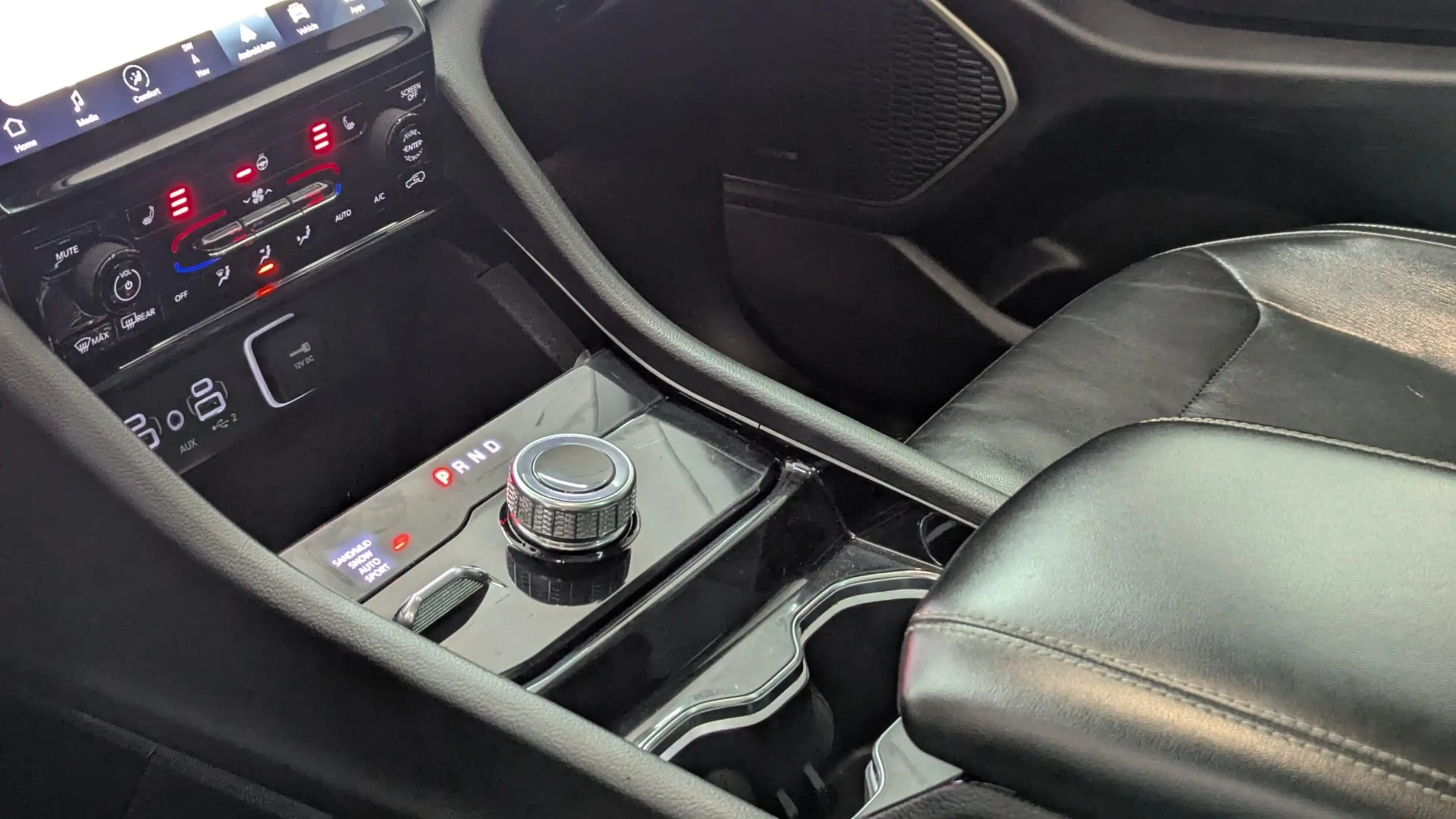 Jeep Grand Cherokee Grand Cherokee L Limited Vollausstattung — photo 9