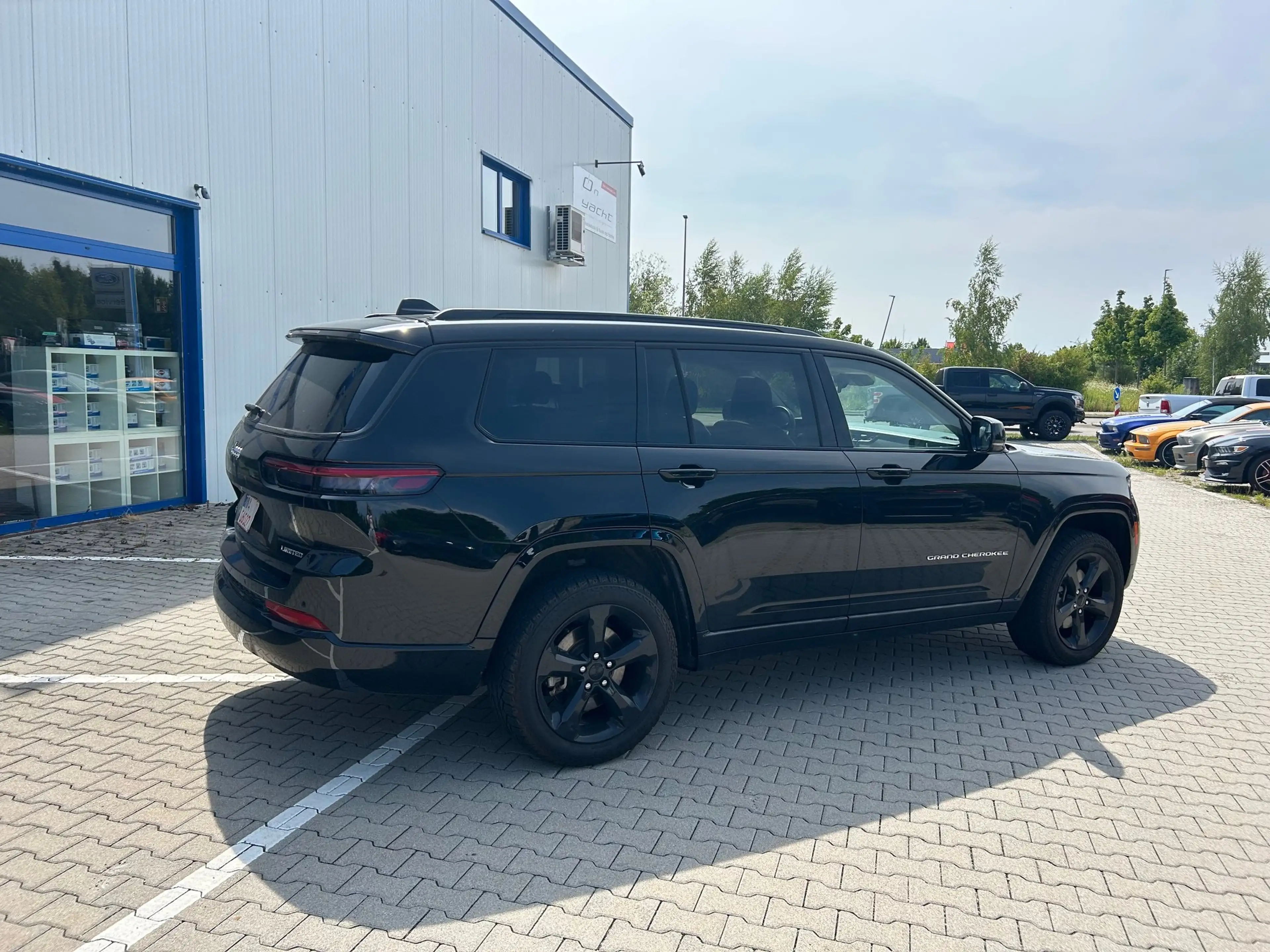 Jeep Grand Cherokee Grand Cherokee L Limited Vollausstattung — photo 3