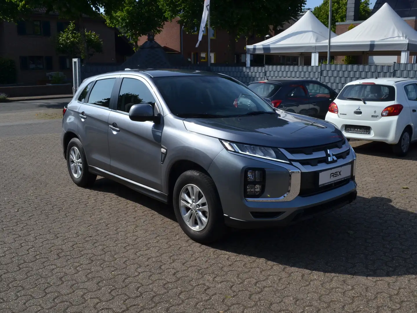 Mitsubishi ASX Intro Edition 2WD Grau - 2
