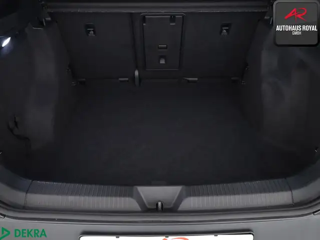 Volkswagen Id.4 view 13