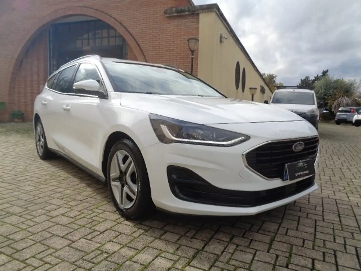 Ford Focus SW 1.5 Ecoblue Business 120cv Tagliandata E6d Bianco - 2