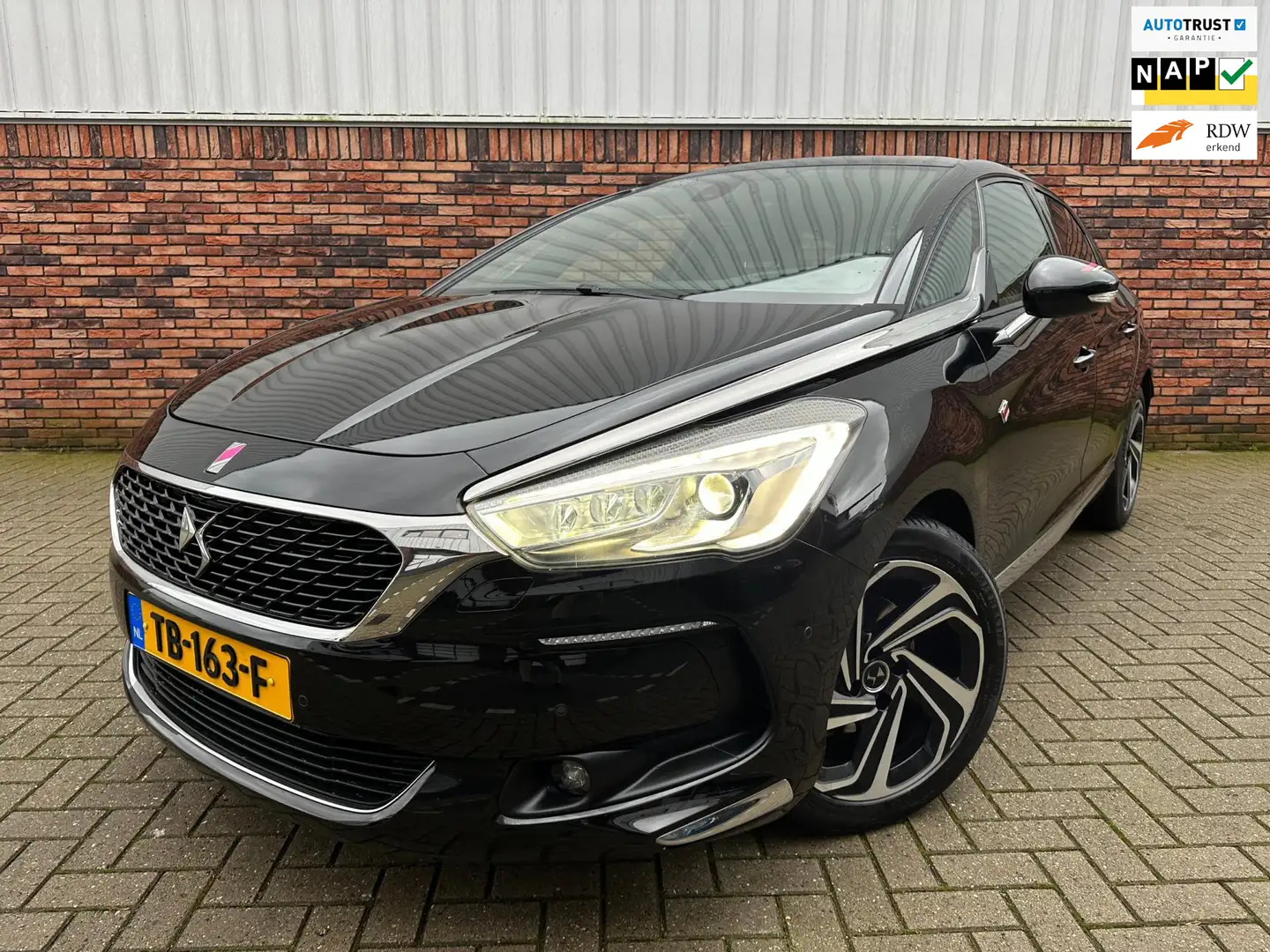DS Automobiles DS 5 1.6 THP Performance Line |Pano|Camera|ElektrStoele Siyah - 1