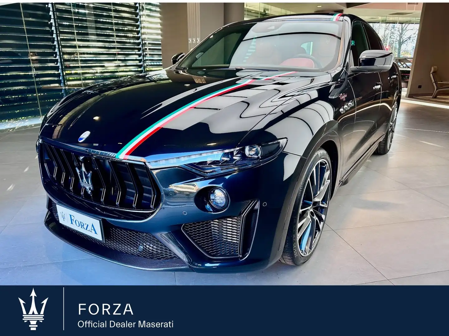 Maserati Levante 3.8 V8 Trofeo 580cv auto Schwarz - 1