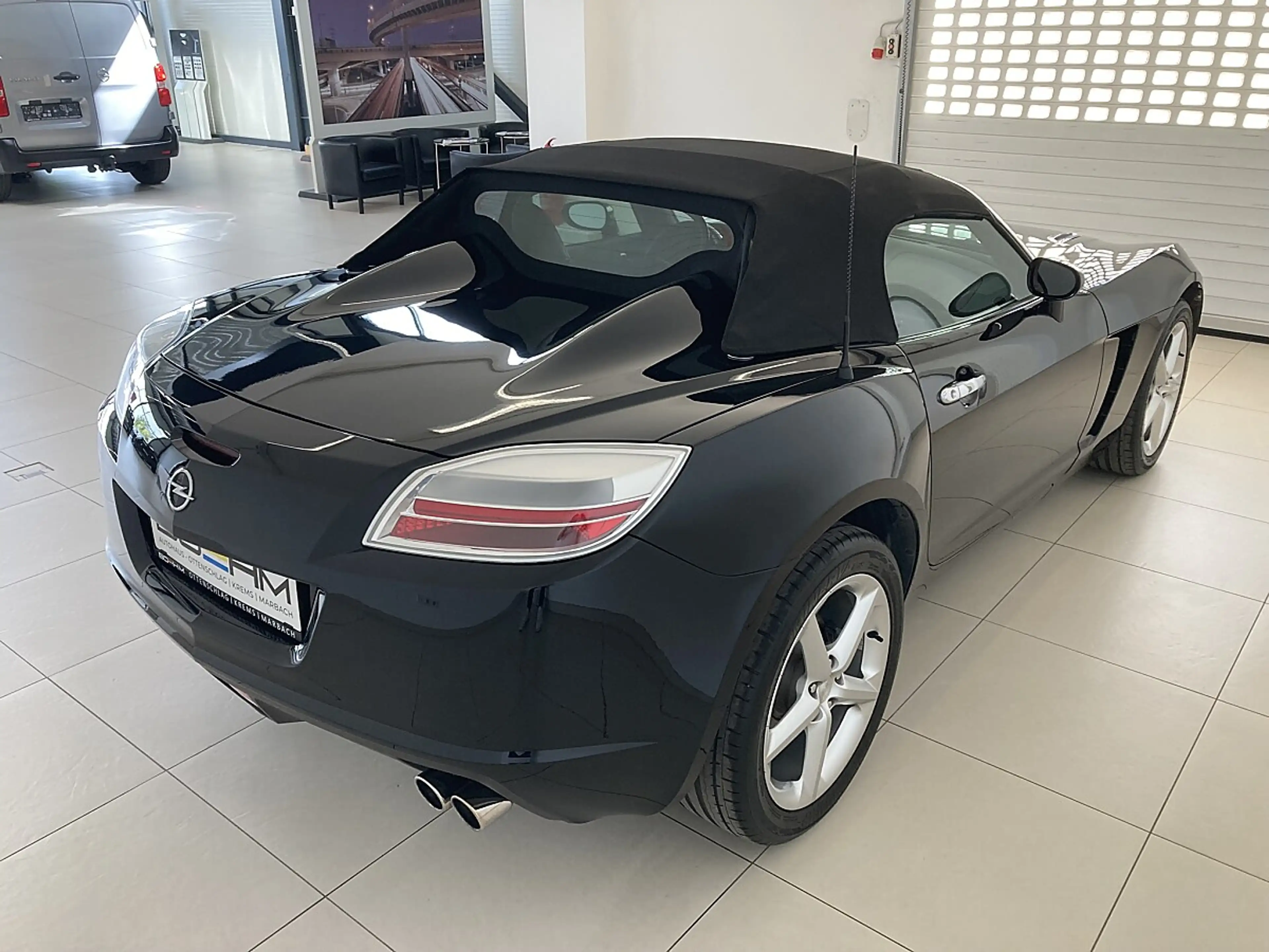 Opel GT 2,0  Turbo — photo 5