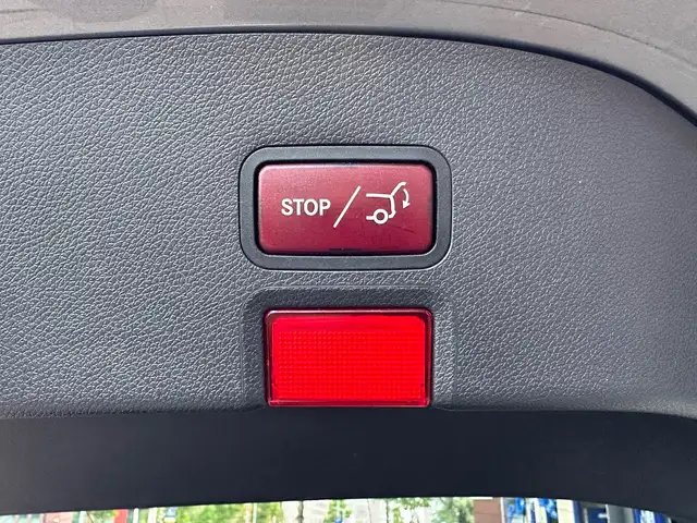 Mercedes-Benz Cla view 24