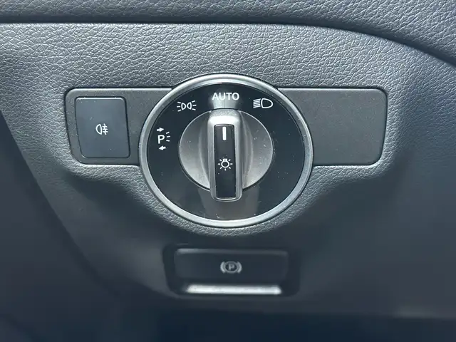 Mercedes-Benz Cla view 25
