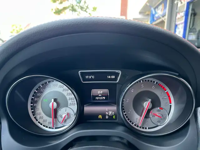 Mercedes-Benz Cla view 14