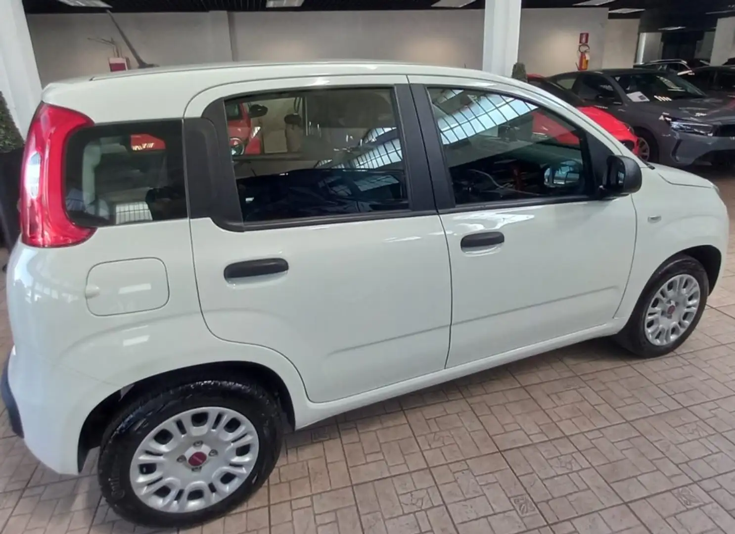 Fiat Panda 1.2 Easy Bílá - 2