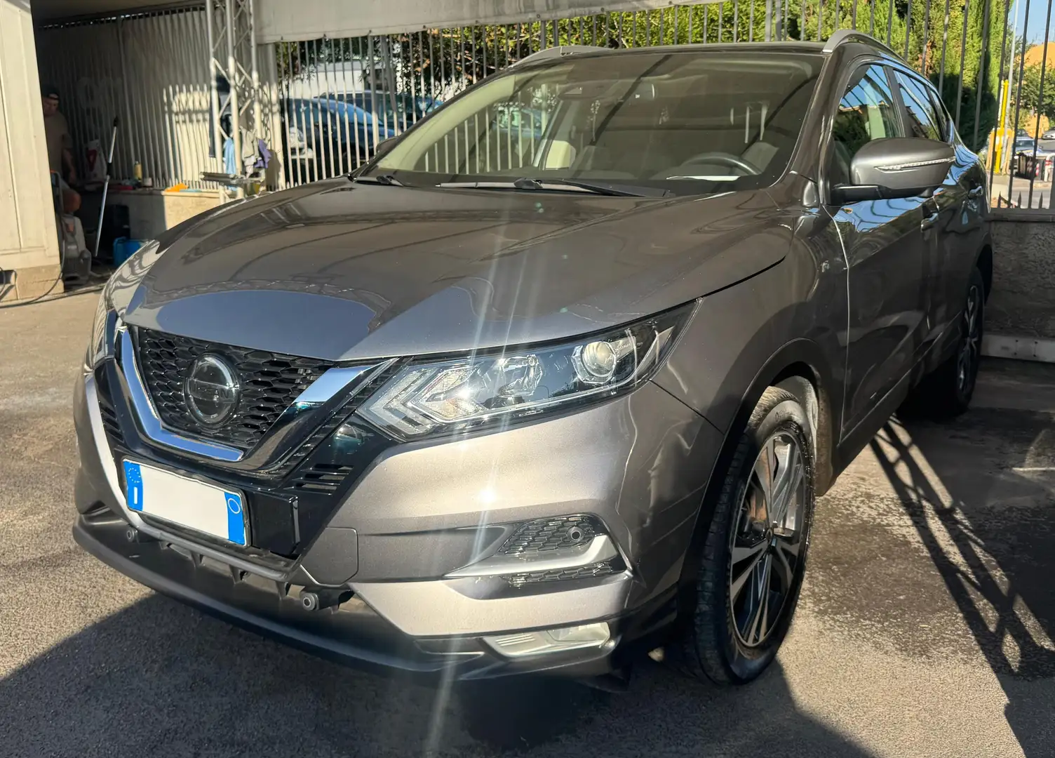 Nissan Qashqai 1.3 dig-t N-Connecta 160cv dct Grigio - 1