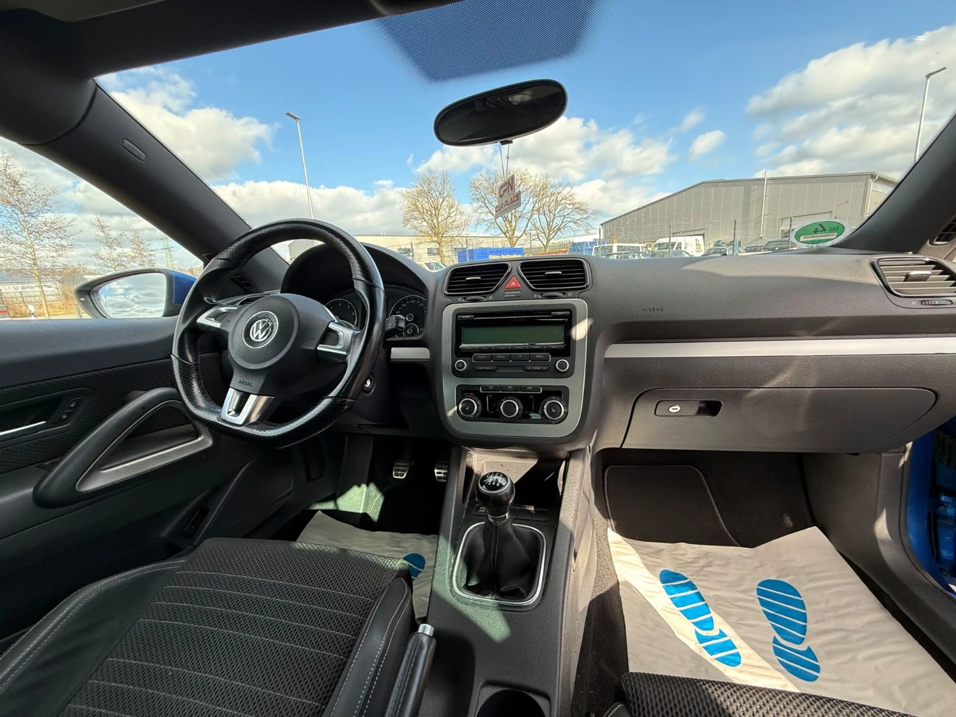 Volkswagen Scirocco 1.4 TSI TÜV NEU/SPORTPAKET/SHZ/PDC — photo 11