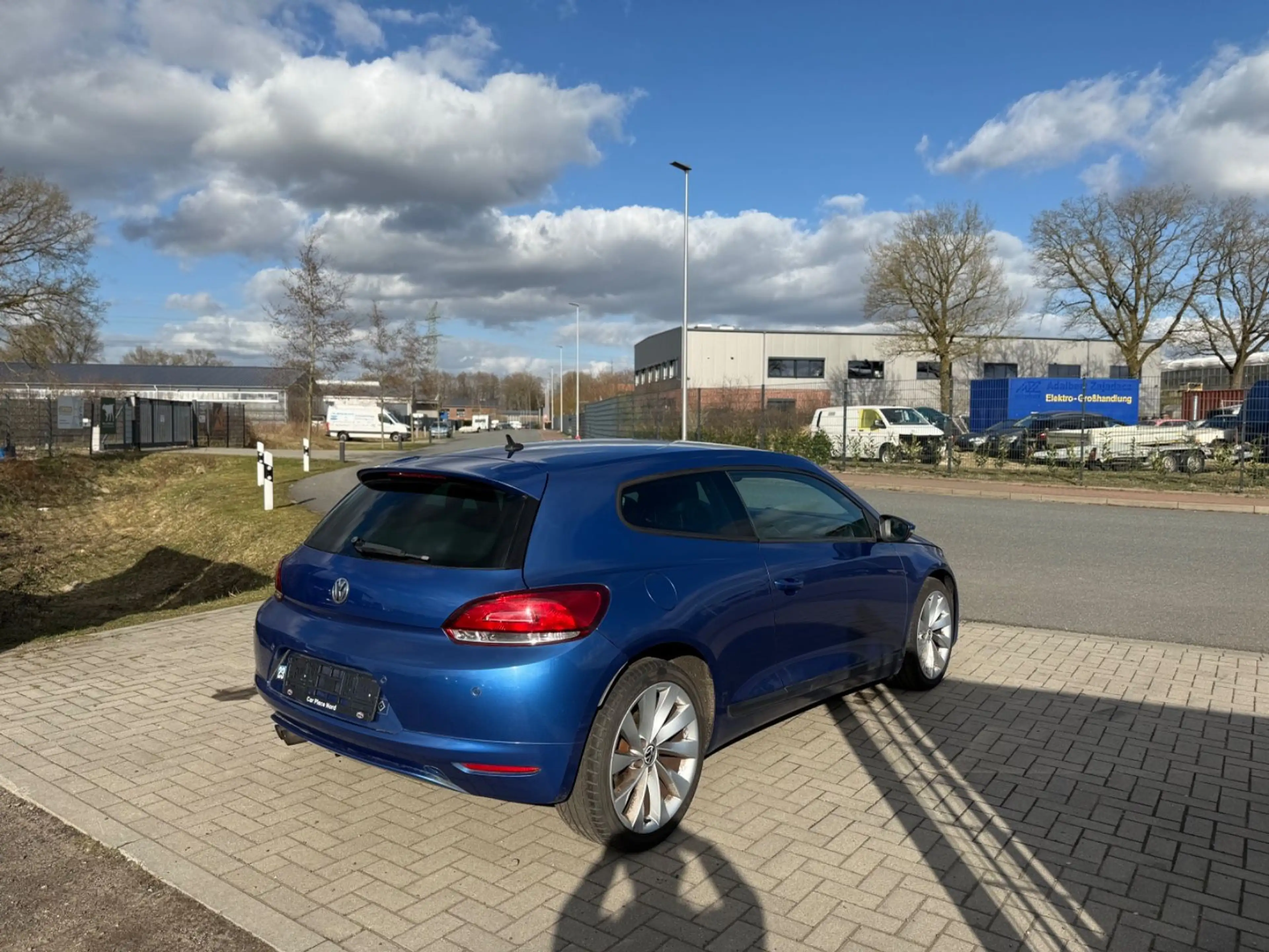 Volkswagen Scirocco 1.4 TSI TÜV NEU/SPORTPAKET/SHZ/PDC — photo 6