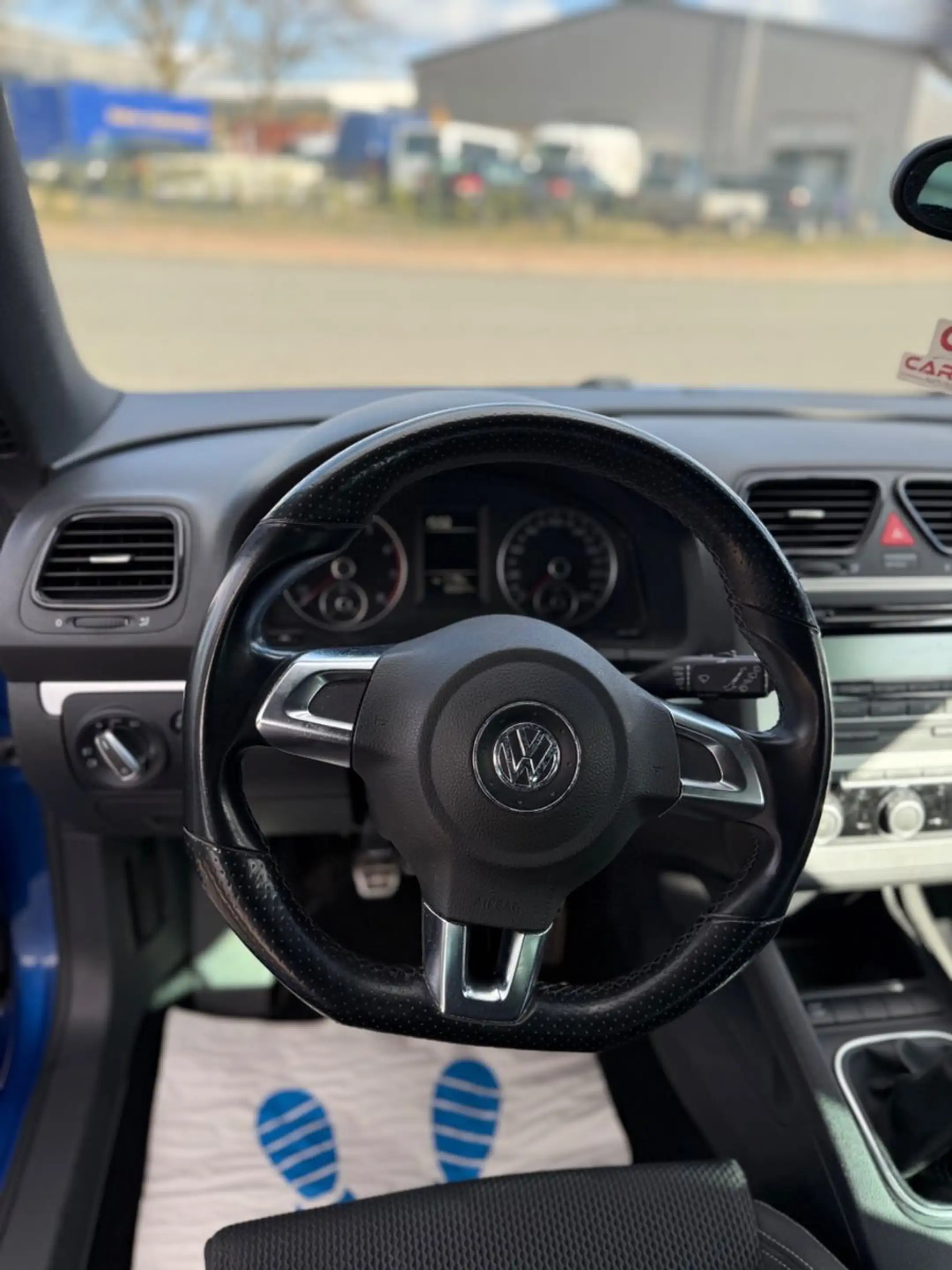 Volkswagen Scirocco 1.4 TSI TÜV NEU/SPORTPAKET/SHZ/PDC — photo 10
