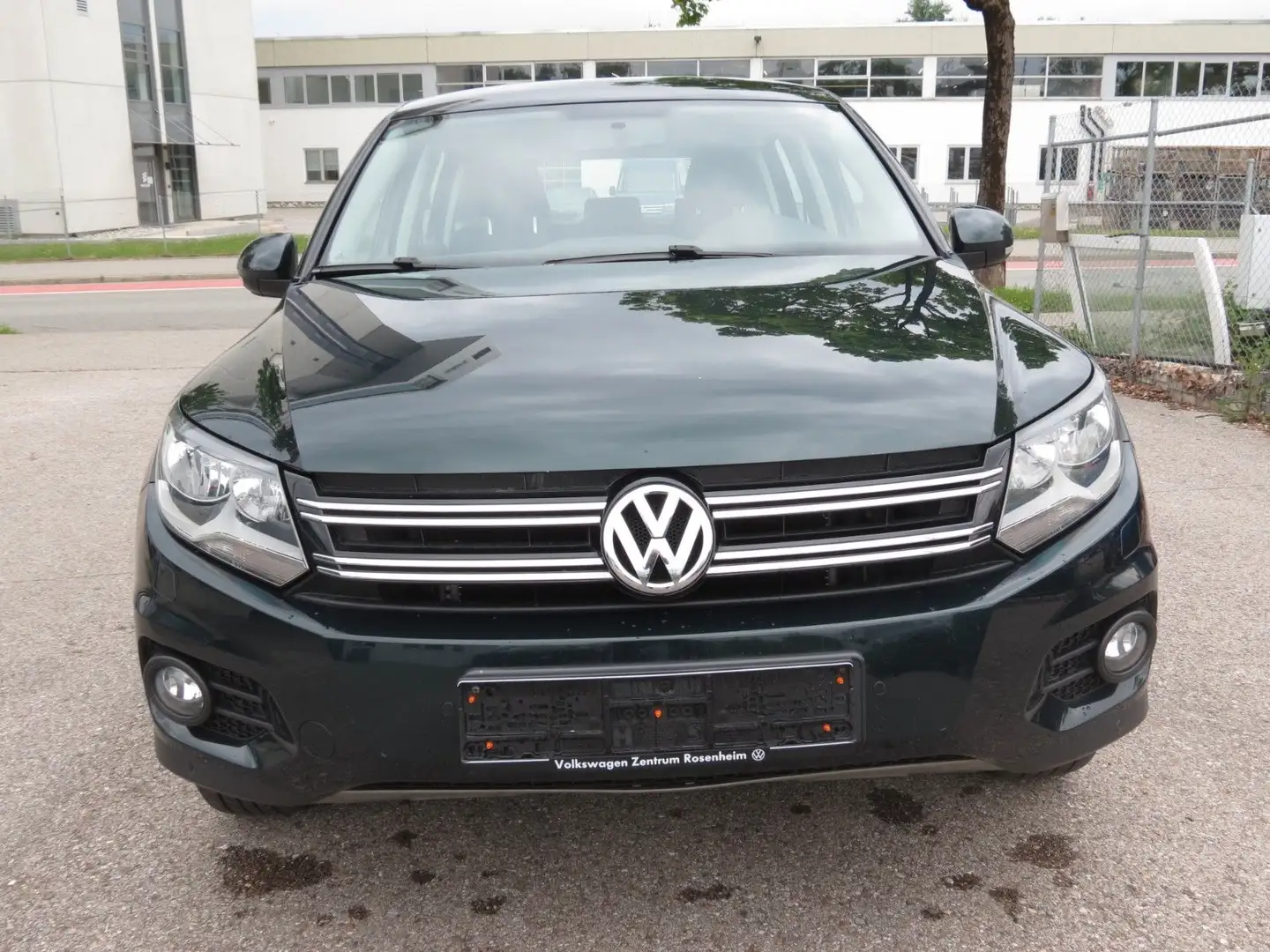 Volkswagen Tiguan 2,0 TDi  4Motion *TÜV 02/2027,KD neu,TOP* Grün - 2