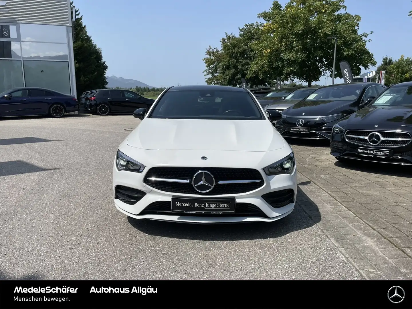 Mercedes-Benz CLA 180 CLA 180 Shooting Brake AMG Night Led AHK Pan Kam Blanc - 2