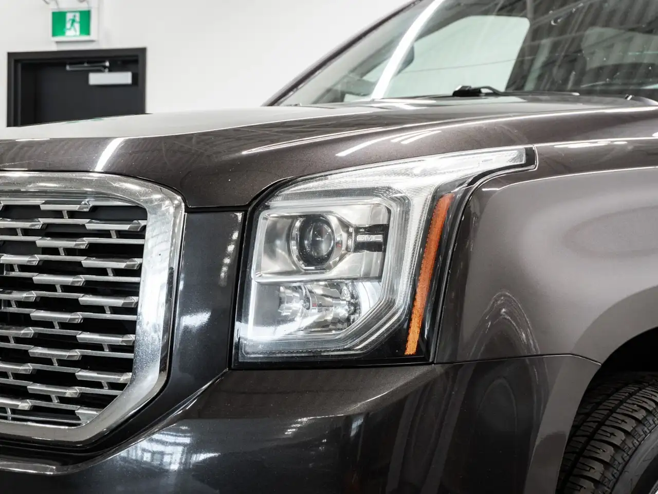 GMC Yukon снимка GMC Yukon