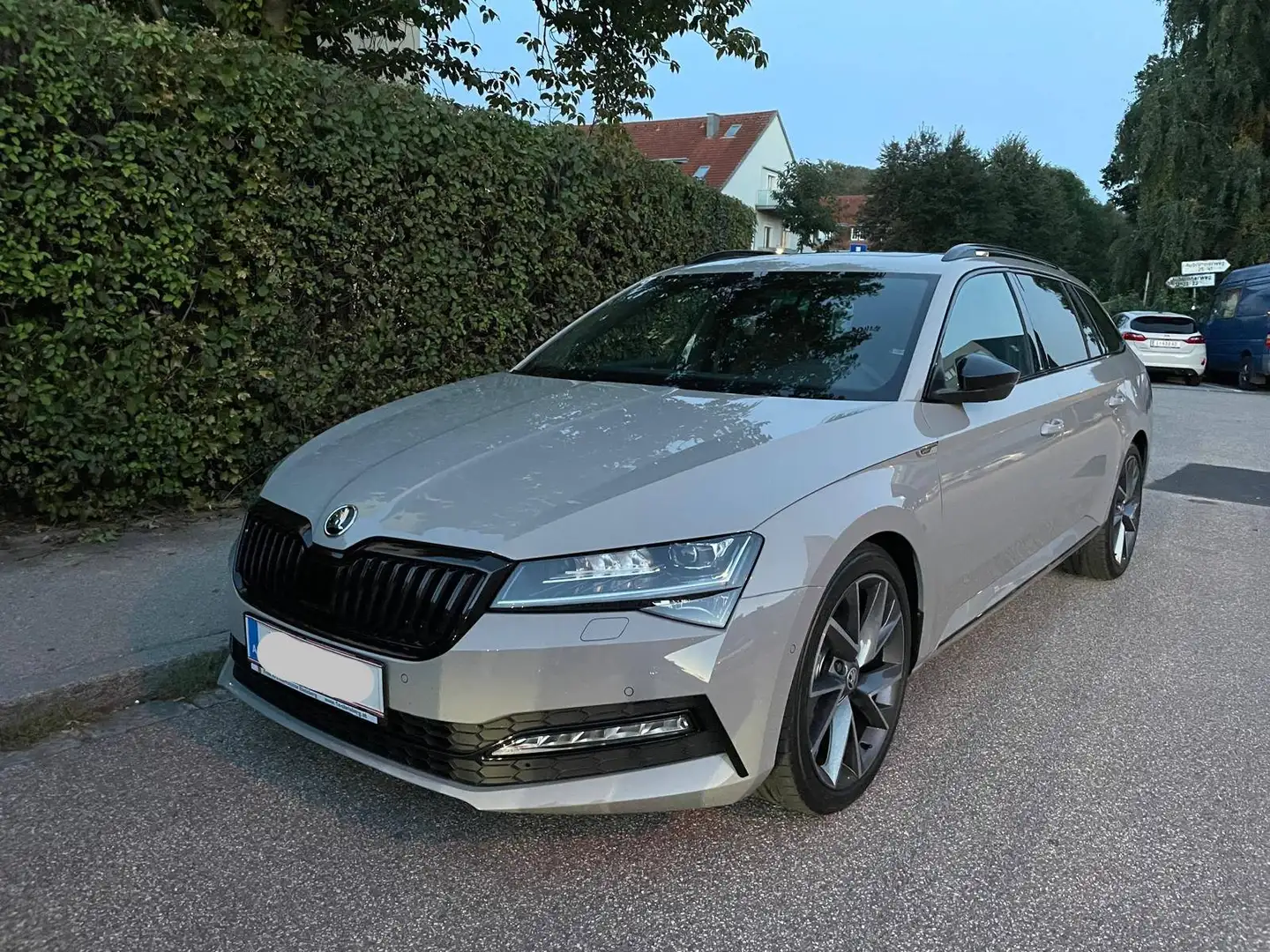 Skoda Superb Sportline 4x4 DSG Grau - 1