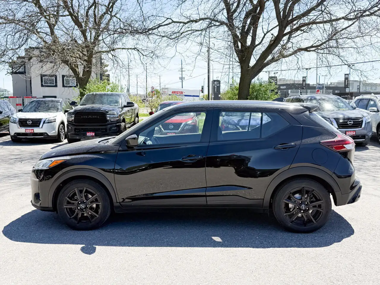 Nissan Kicks photo Nissan Kicks