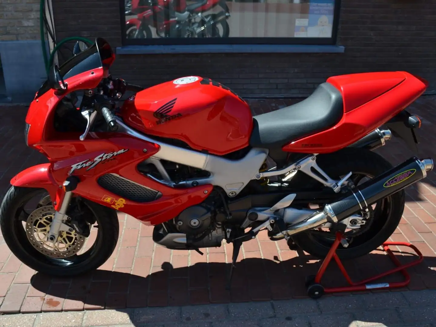Honda VTR 1000 Firestorm Rood - 2