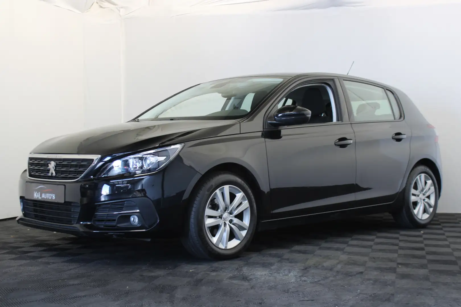 Peugeot 308 1.2 PureTech Active Zwart - 1