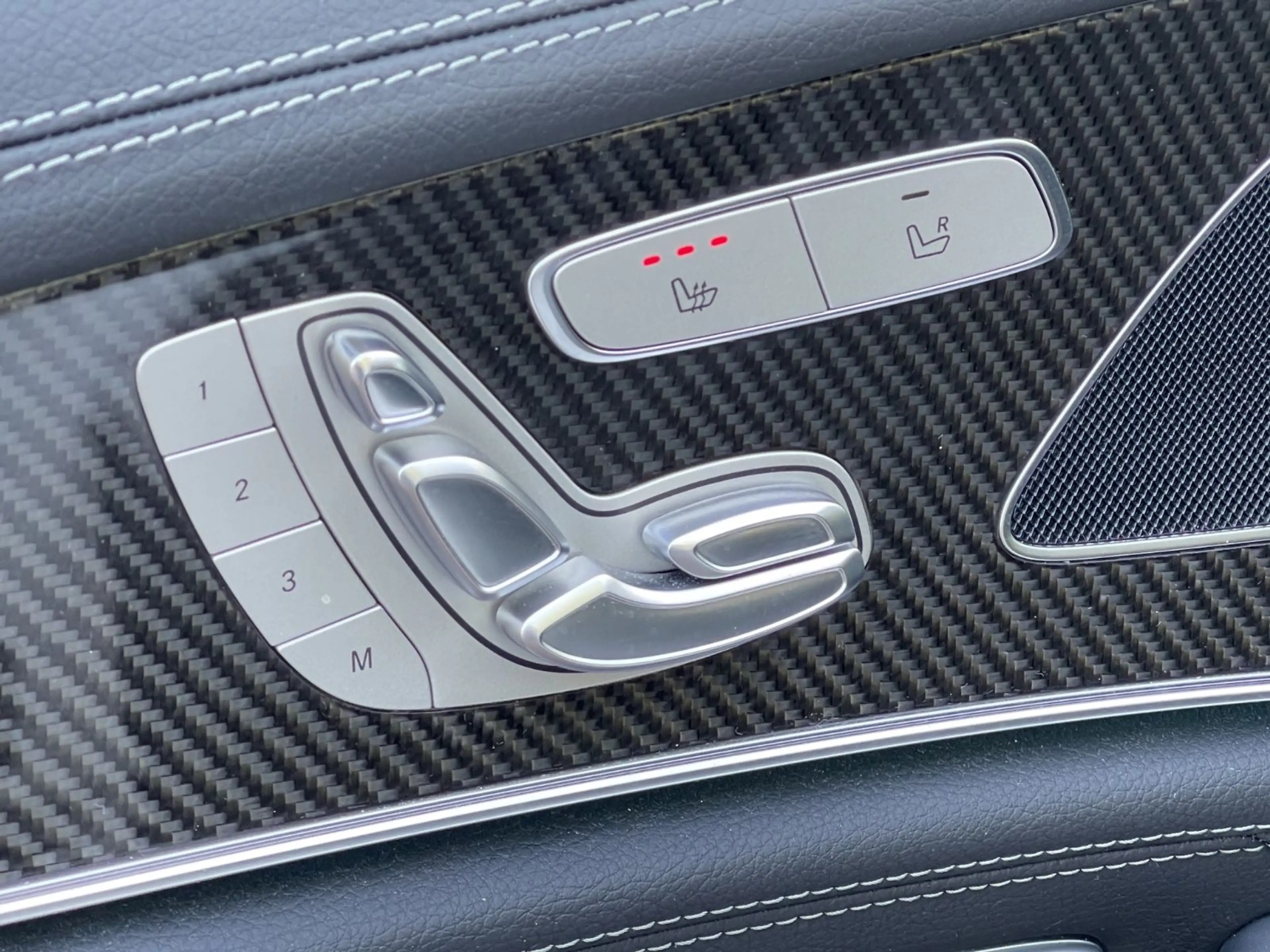 Mercedes-Benz AMG GT 53 4MATIC+ MASSAGE 360° KAM. JUNGE STERNE — photo 12