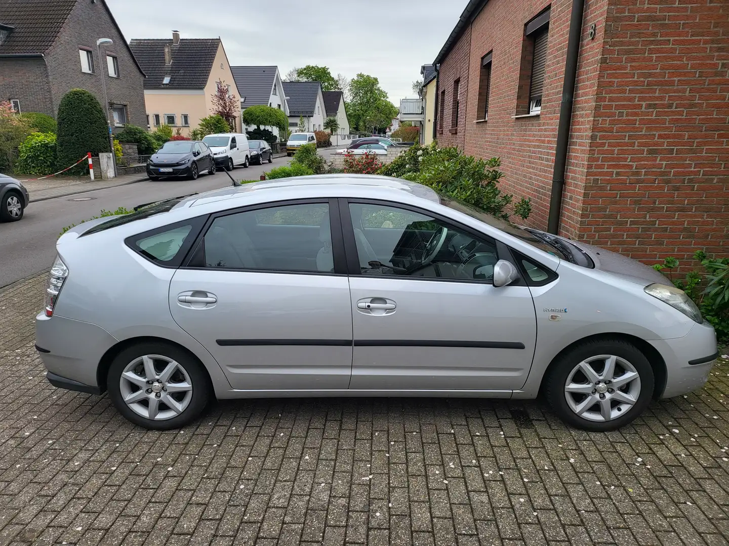 Toyota Prius Prius (Hybrid) Argent - 2