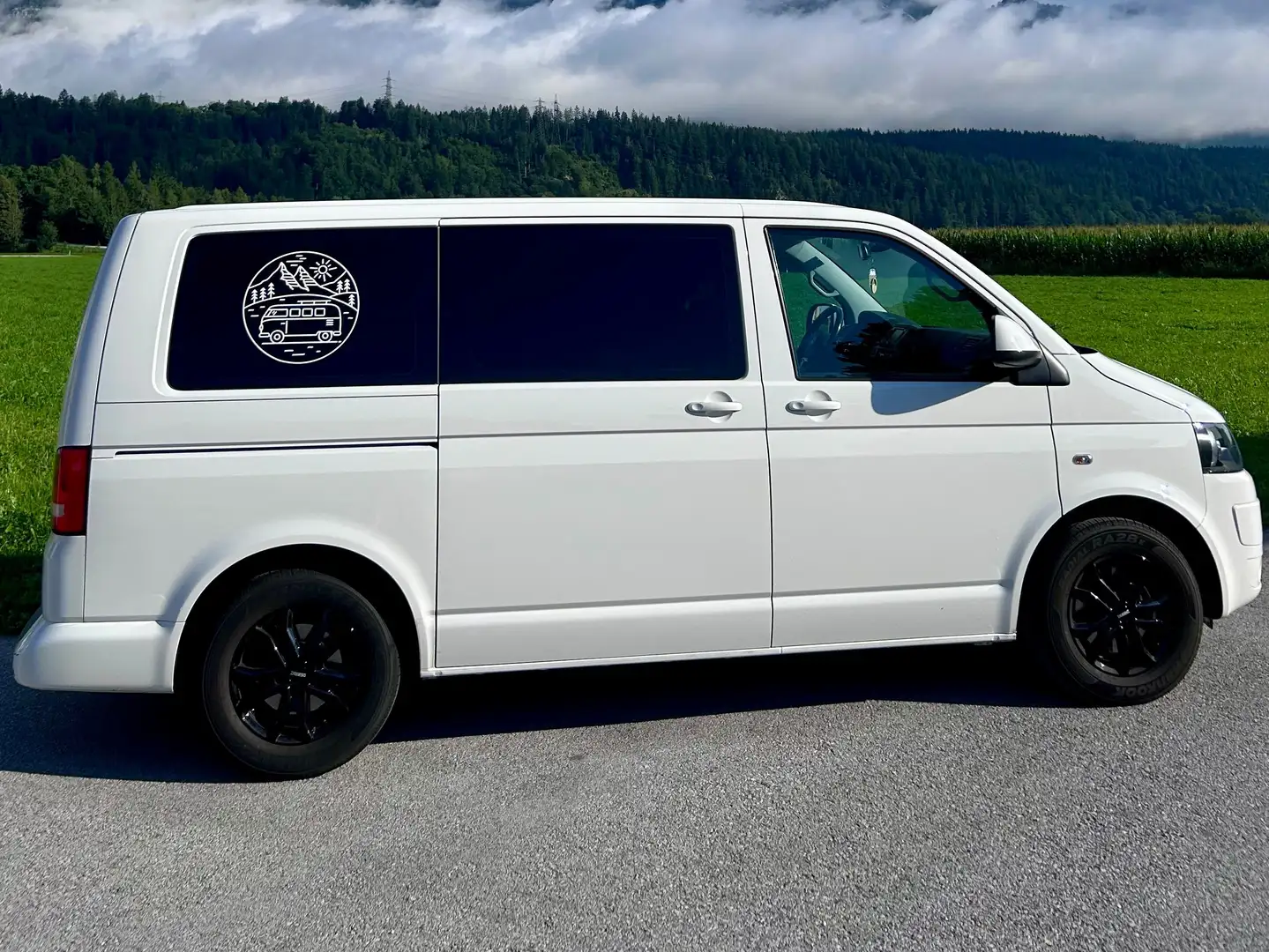 Volkswagen T5 Multivan Multivan Startline 2,0 TDI BMT D-PF Startline Weiß - 2