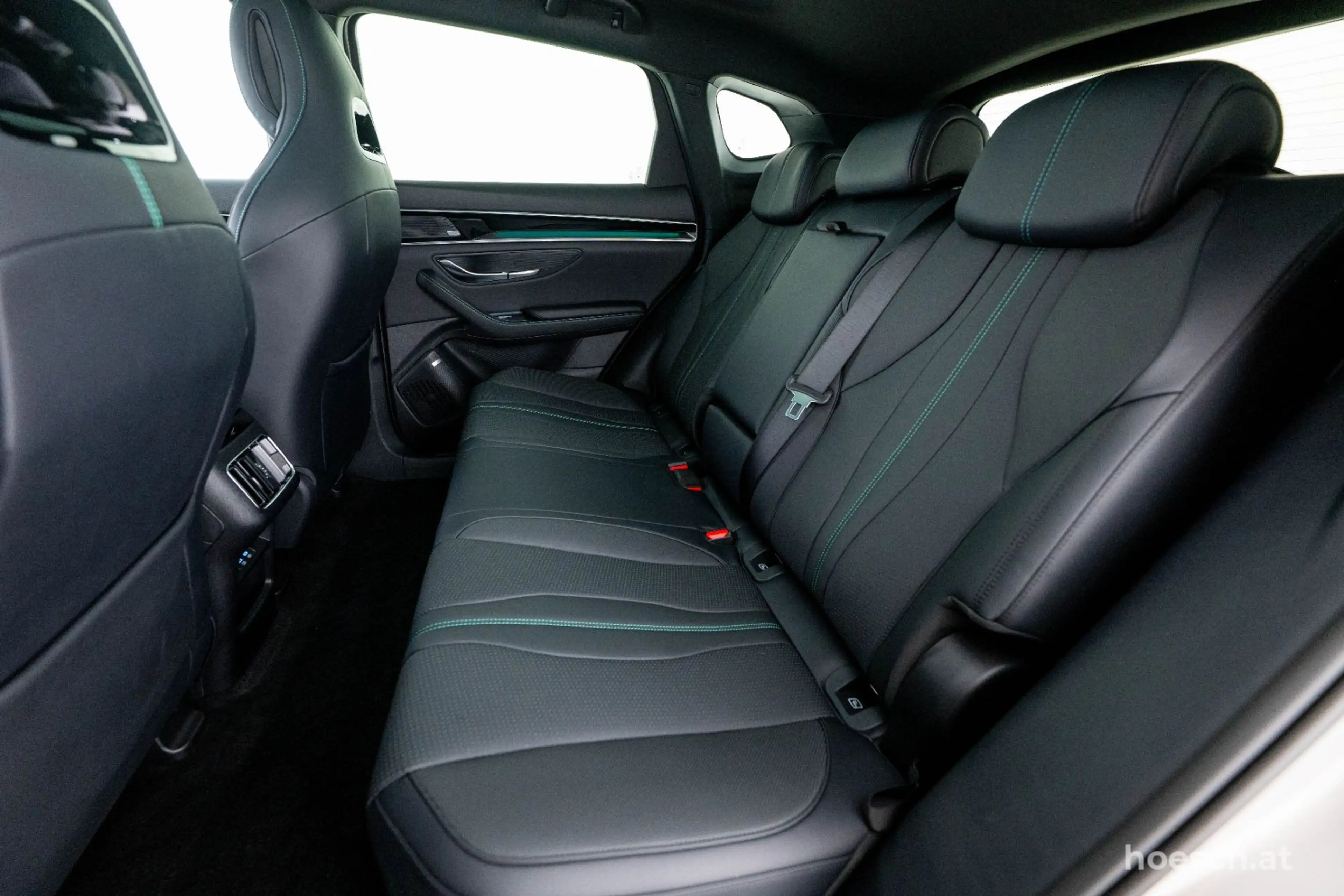 BYD Seal U DM-i DESIGN 4x4 HEAD-UP PANO LEDER ASSISTENZ 360° — photo 7