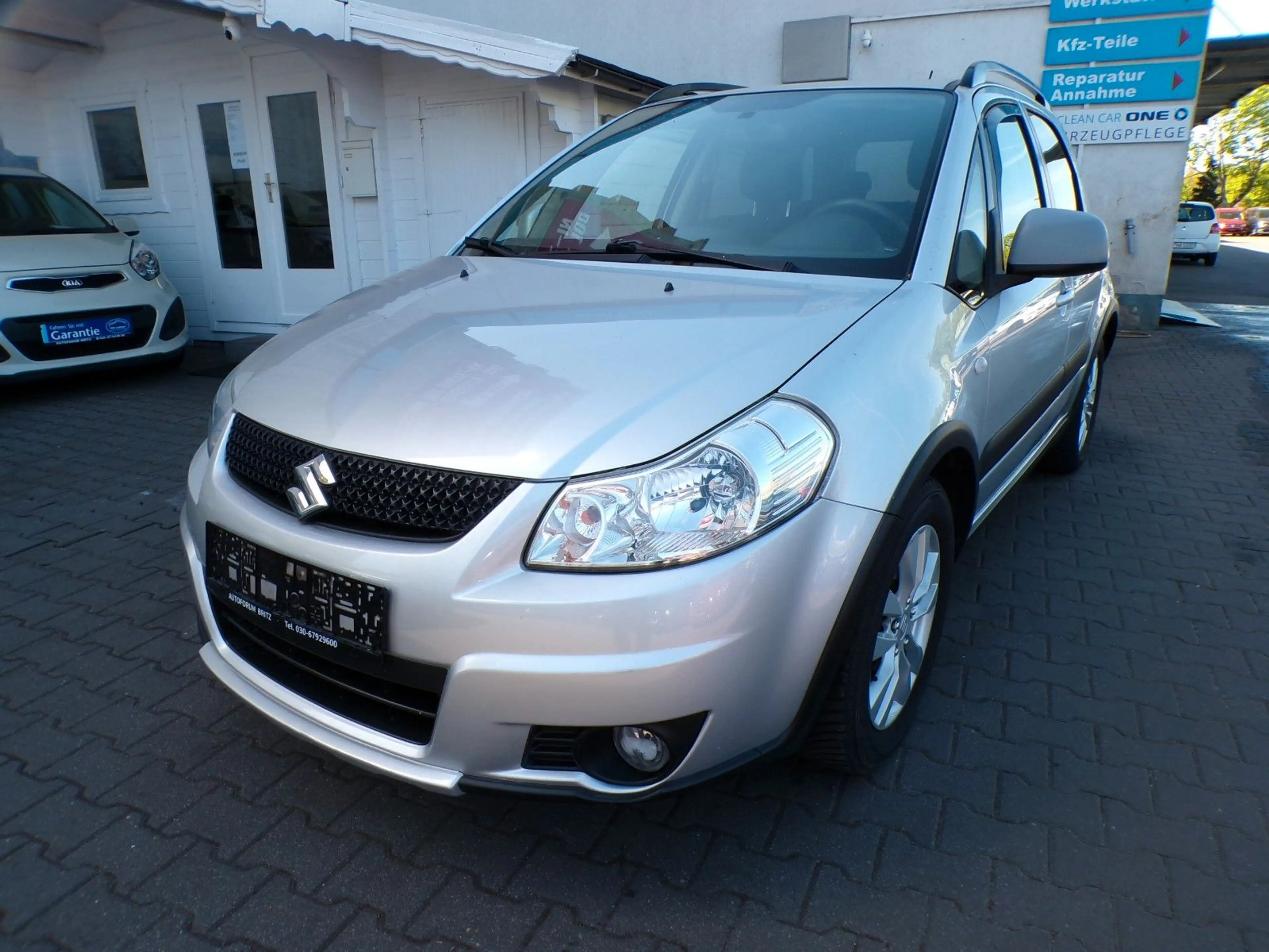 Suzuki SX4 1.6 VVT 2WD mit AHK.