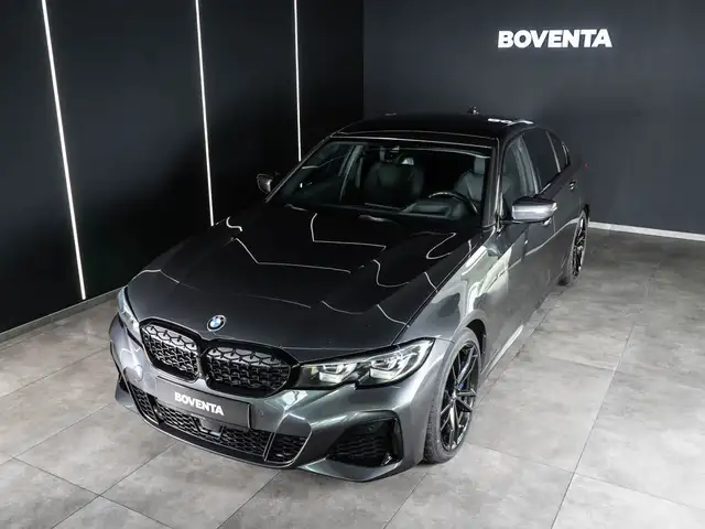 BMW M3 view 3