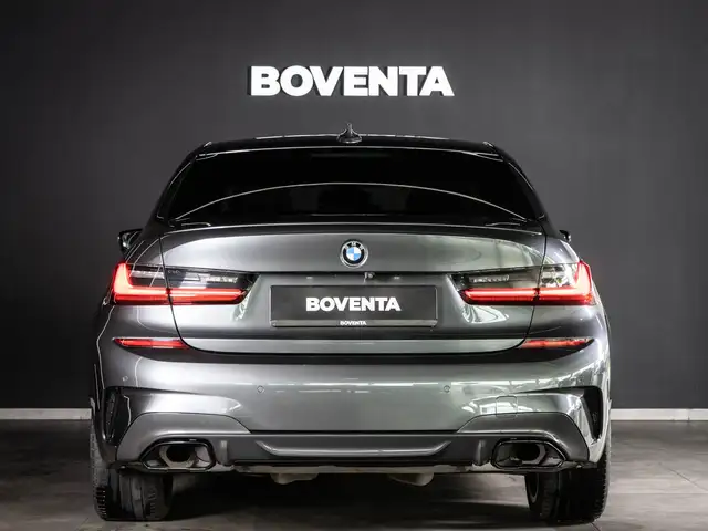 BMW M3 view 9