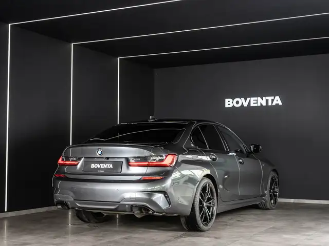 BMW M3 view 8